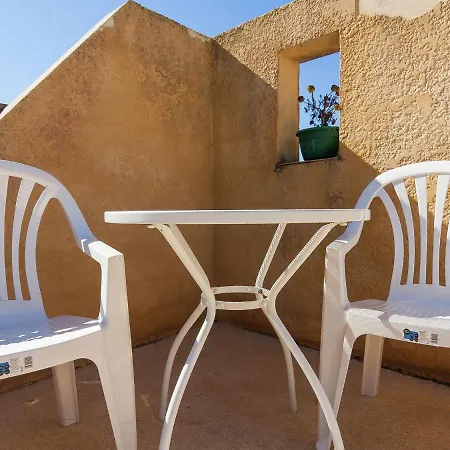 Beautiful Holiday In With Enclosed Garden Casa de Férias *